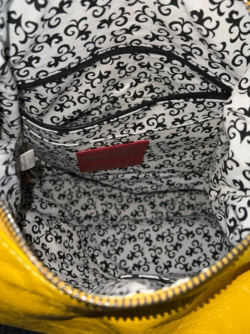 HOBO International Shoulder Bag Citrus Yellow Leather Outside Pocket Zip Closure - Picture 6 of 16